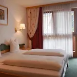Basur - Schihotel Am Arlberg Hotel 4*