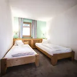 Hotel Basur - Schihotel Am Arlberg