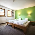 Basur - Schihotel Am Arlberg Hotel