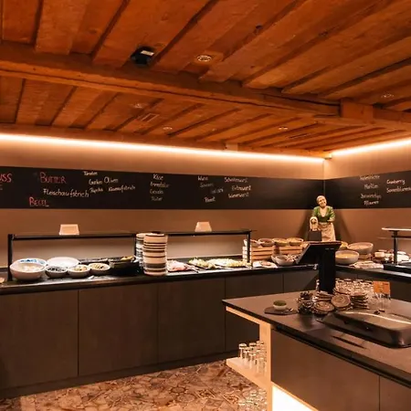 Hotel Basur - Schihotel Am Arlberg Flirsch