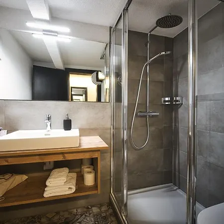 Hotel Basur - Schihotel Am Arlberg