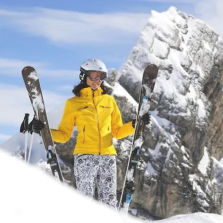Basur - Schihotel Am Arlberg Hotel 4*