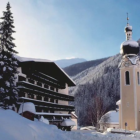 Hotel Basur - Schihotel Am Arlberg 4*