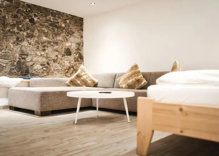 فندق Basur - Schihotel Am Arlberg