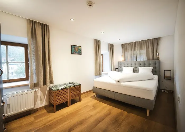 فندق Basur - Schihotel Am Arlberg 4*