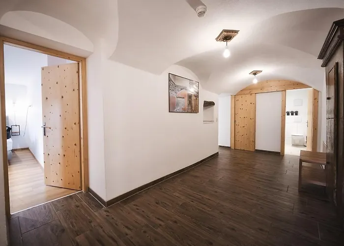 Hotel Basur - Schihotel Am Arlberg Flirsch