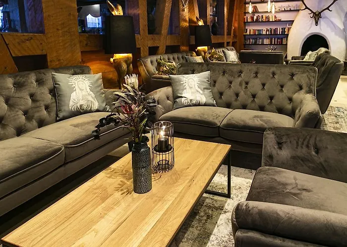 فندق Basur - Schihotel Am Arlberg فليرش