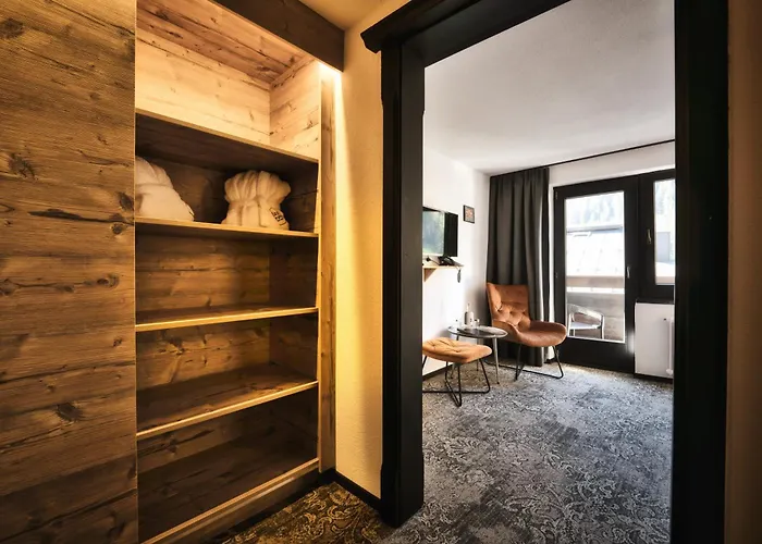 Basur - Schihotel Am Arlberg Hotel 4*