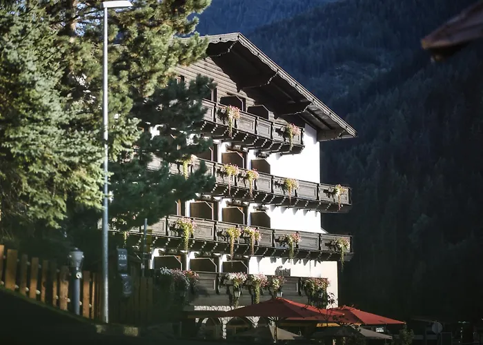 Basur - Schihotel Am Arlberg 4* Flirsch