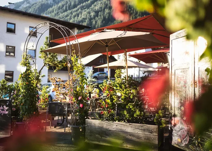 Basur - Schihotel Am Arlberg