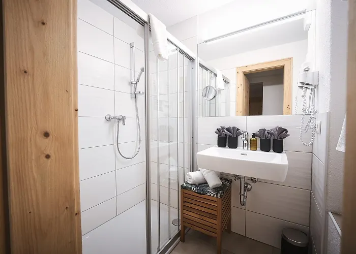 فندق Basur - Schihotel Am Arlberg فليرش