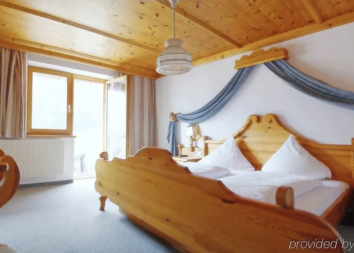 فندق Basur - Schihotel Am Arlberg فليرش