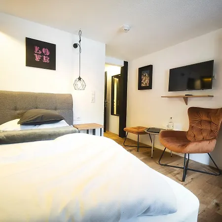 ホテル Basur - Schihotel Am Arlberg 4*