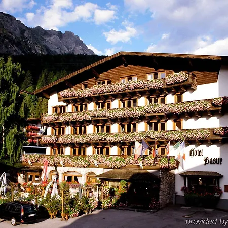 Basur - Schihotel Am Arlberg 4* フリルシュ