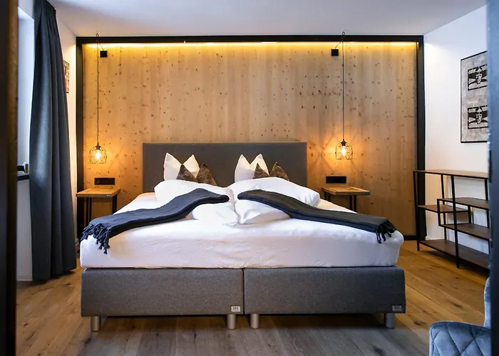 Basur - Schihotel Am Arlberg 酒店 4*