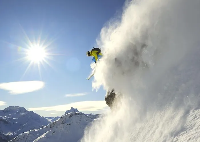 Basur - Schihotel Am Arlberg 弗利尔施