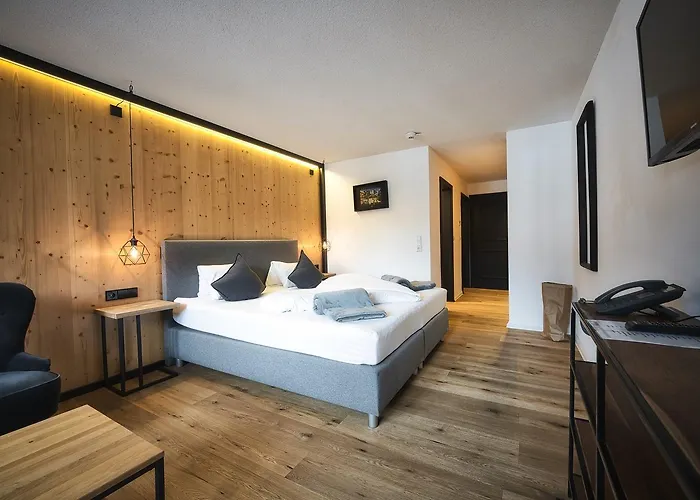 酒店 Basur - Schihotel Am Arlberg 4*