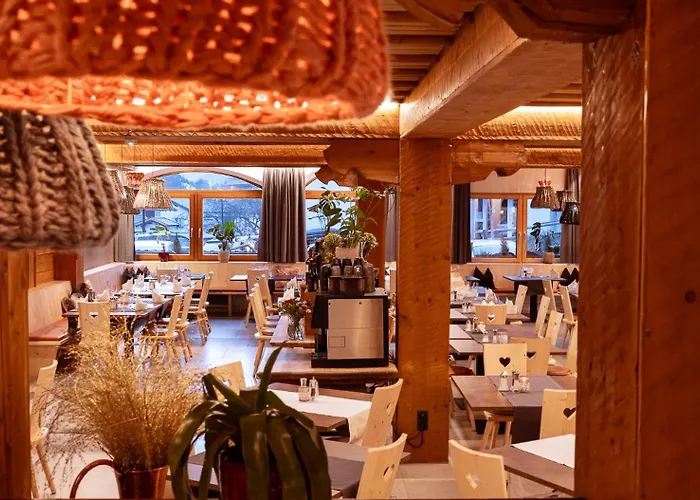 酒店 Basur - Schihotel Am Arlberg