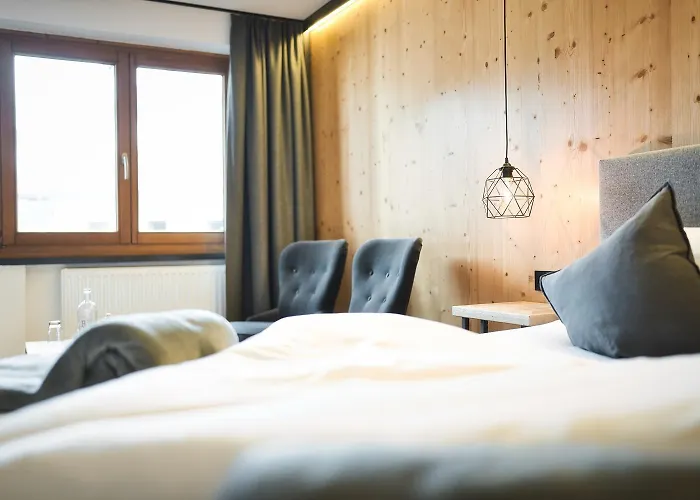 酒店 Basur - Schihotel Am Arlberg 4*